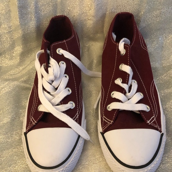 NWT Air walk/Converse Style Tennis Shoes - Picture 2 of 4